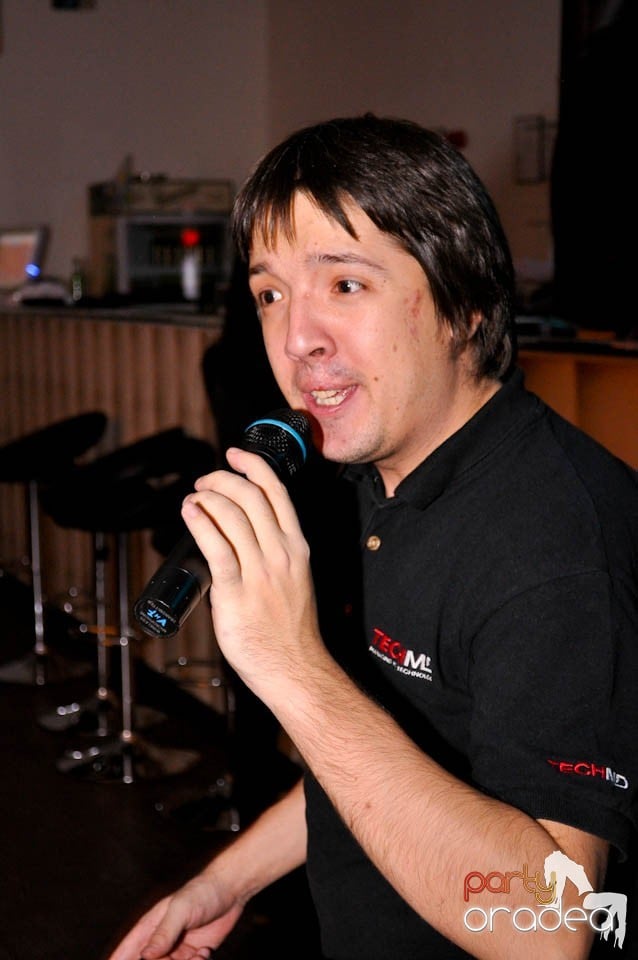 Karaoke Night în Blondy's Art Cafe,