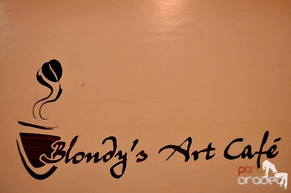 Karaoke Night în Blondy's Art Cafe,