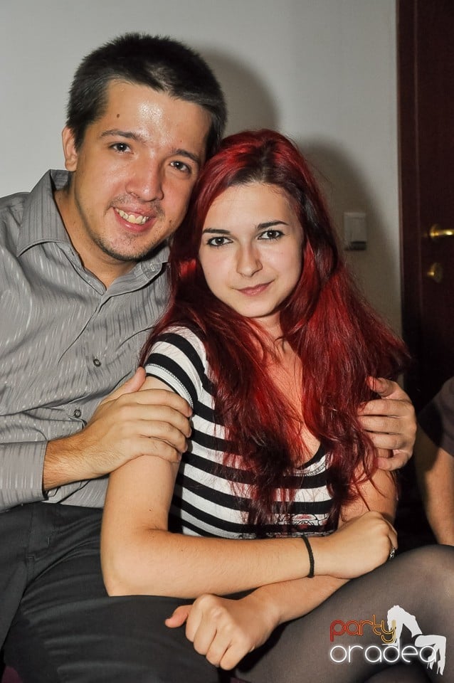 Karaoke Night în Blondy's Art Café, 