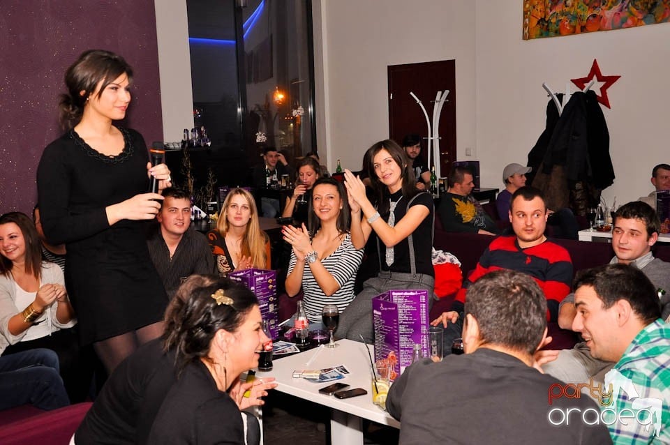 Karaoke Night în Blondy's, 