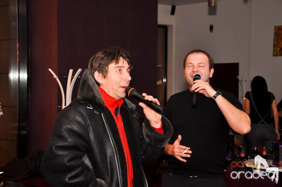 Karaoke Night în Blondy's, 