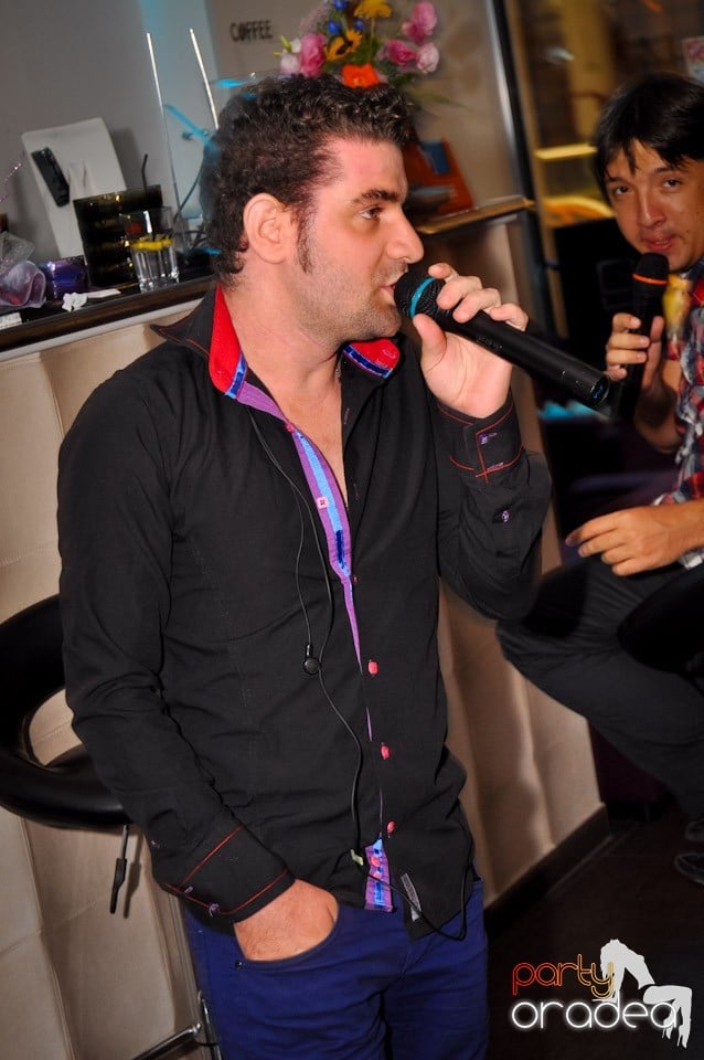 Karaoke Night în Blondy's, 