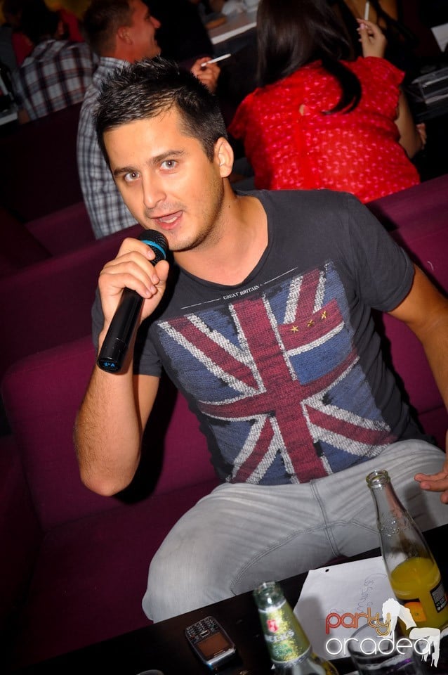 Karaoke Night în Blondy's, 