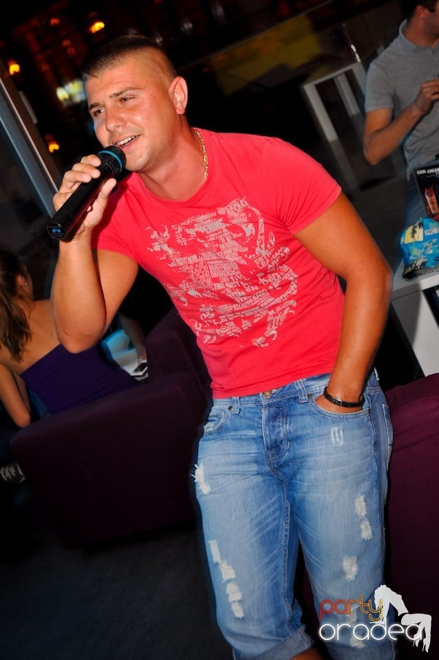 Karaoke Night în Blondy's, 