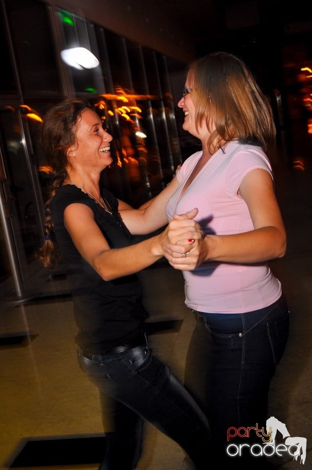 Karaoke Night în Blondy's, 