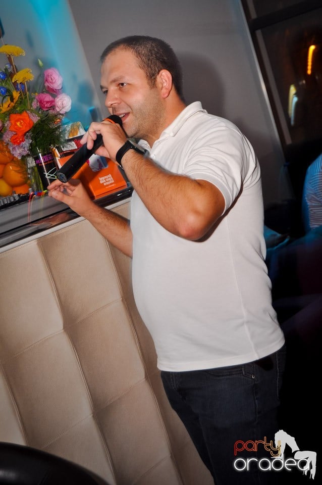 Karaoke Night în Blondy's, 
