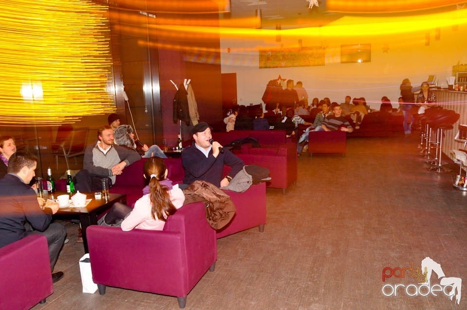 Karaoke Night în Blondy's, 