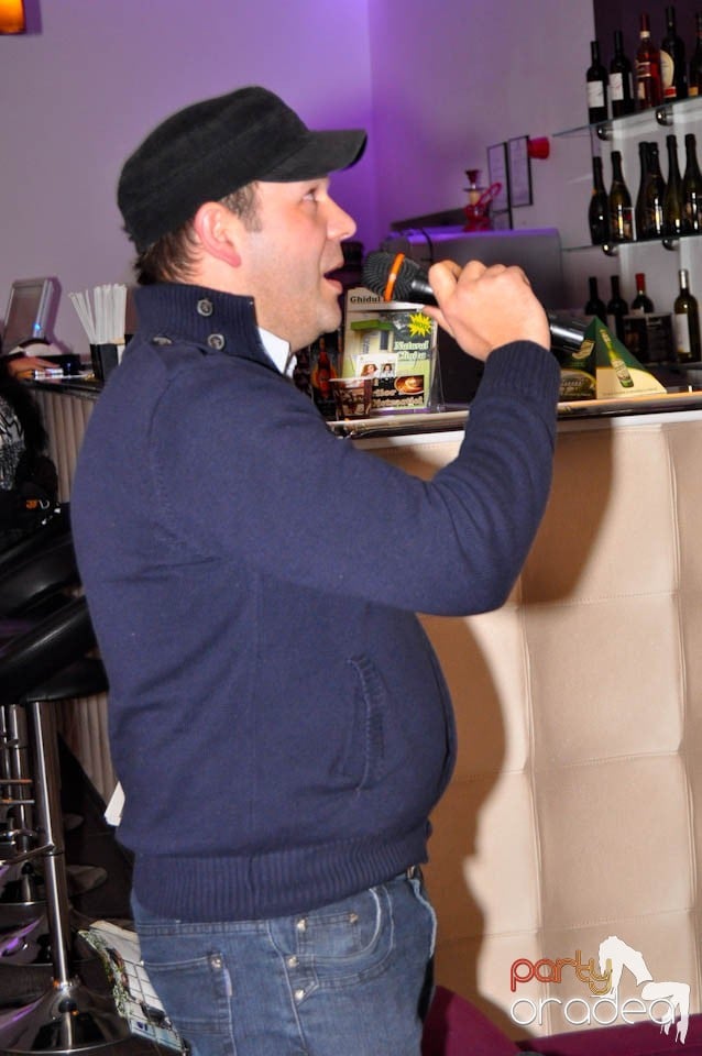 Karaoke Night în Blondy's, 