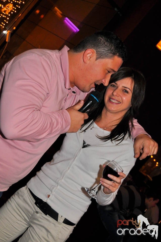 Karaoke Night în Blondy's, 