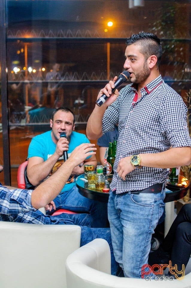 Karaoke Night, 