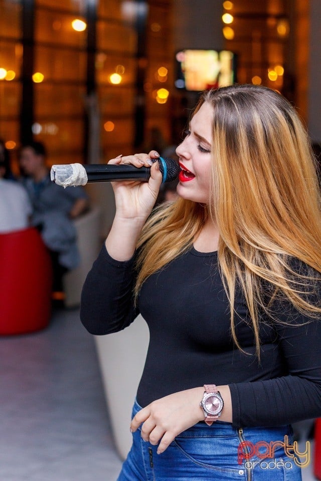 Karaoke Night, 