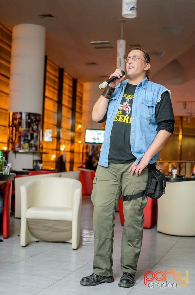 Karaoke Night, 