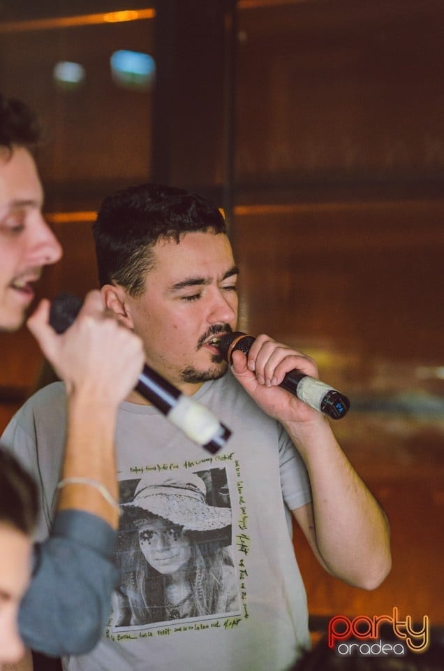 Karaoke Night, 