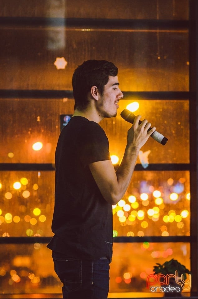 Karaoke Night, 