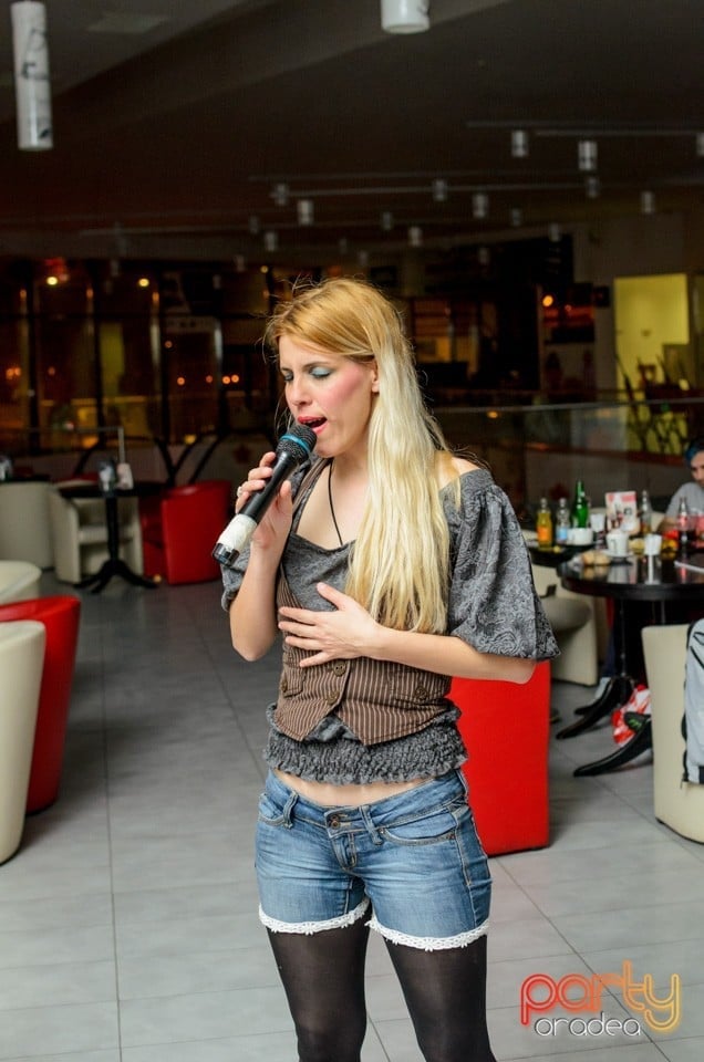 Karaoke Night, 