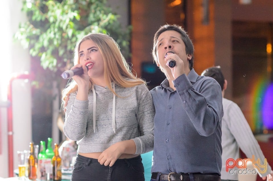 Karaoke Night, 
