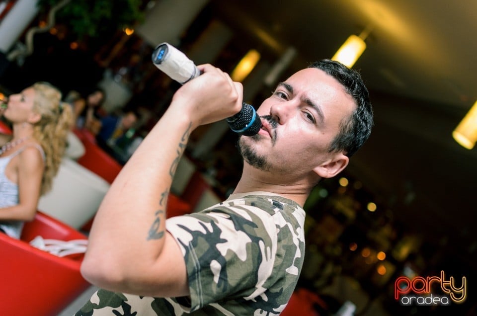 Karaoke Night, 