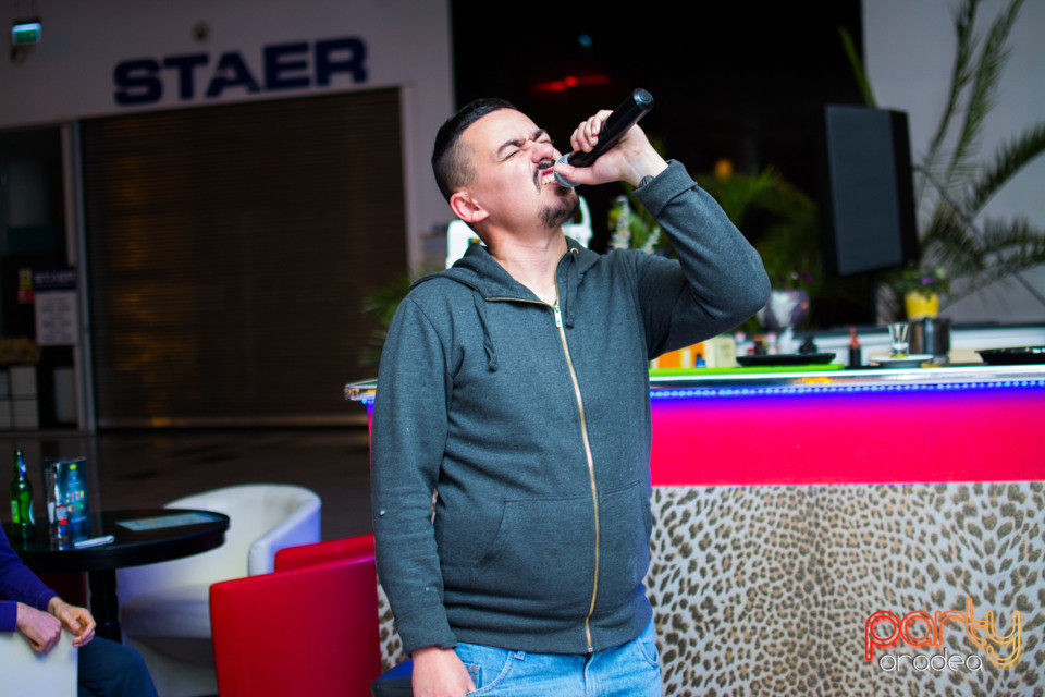 Karaoke Night, 