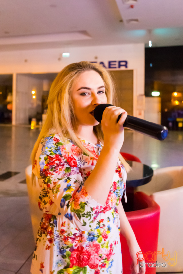 Karaoke Night, 