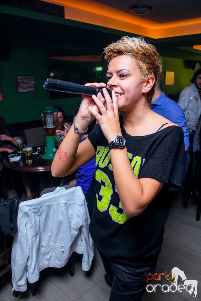 Karaoke night, Green Pub