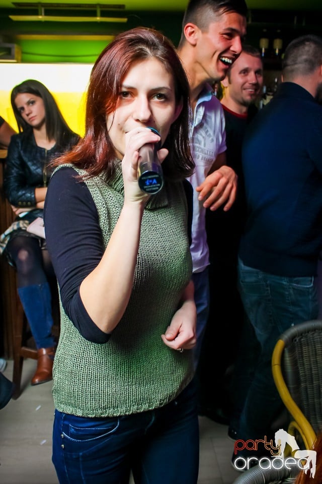 Karaoke night, Green Pub