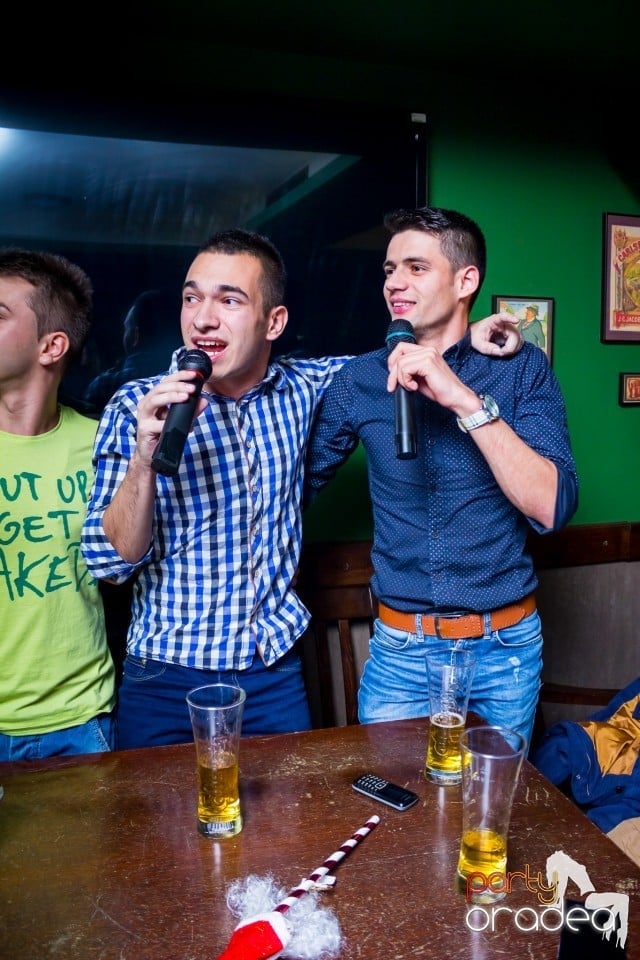 Karaoke night, Green Pub