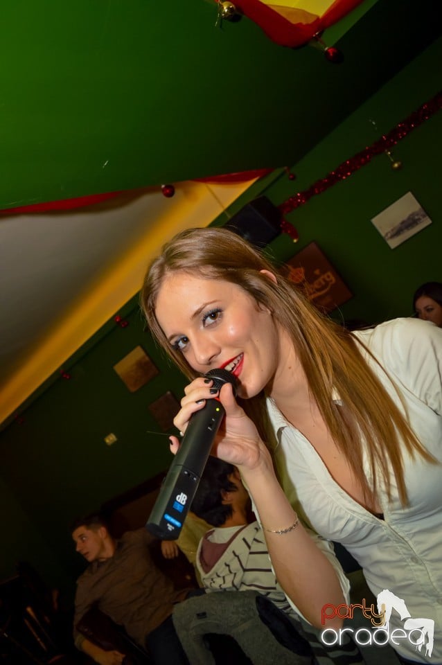 Karaoke night, Green Pub