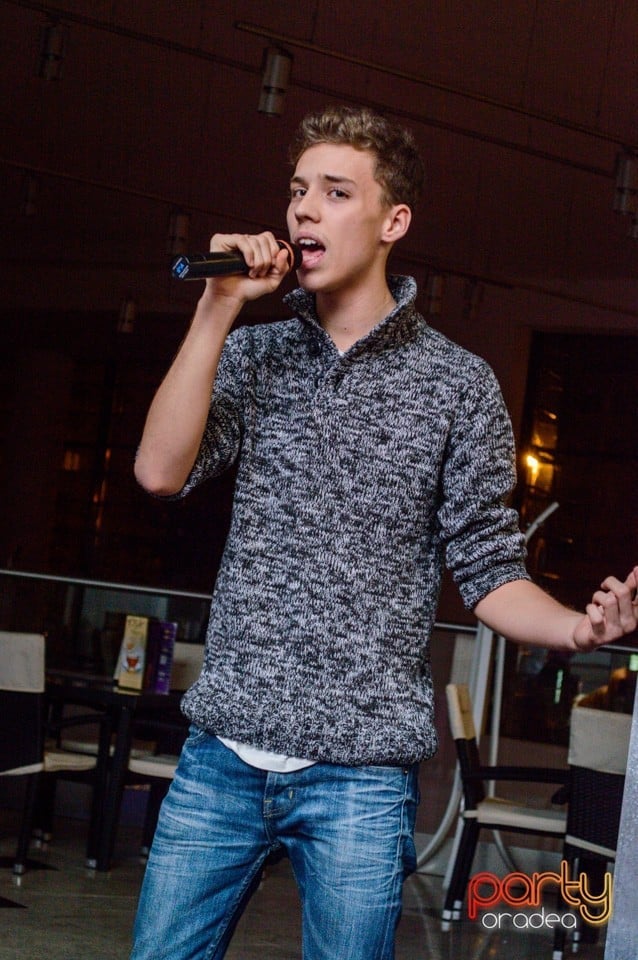 Karaoke night, 