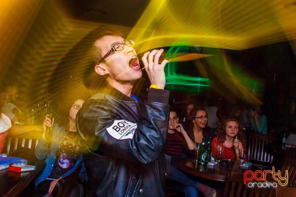 Karaoke night, Green Pub