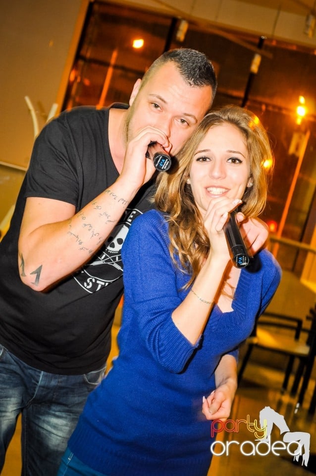 Karaoke night, 