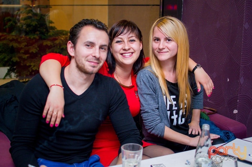 Karaoke night, 