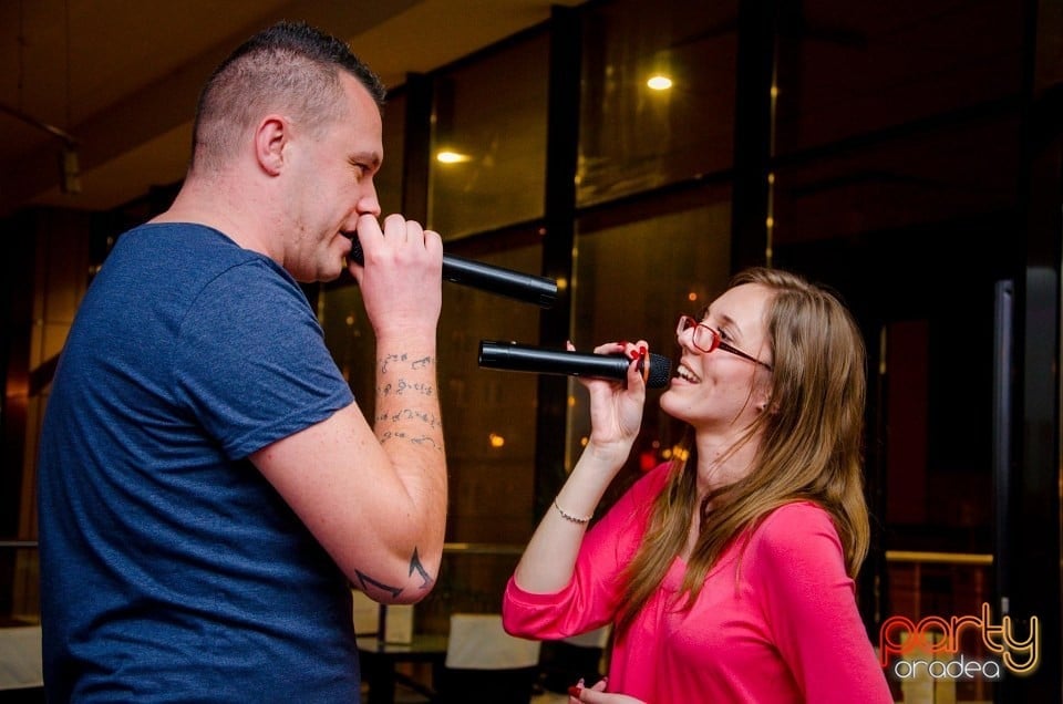 Karaoke night, 