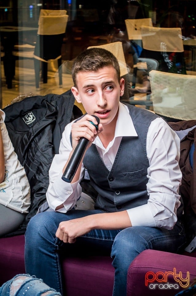 Karaoke Night, 