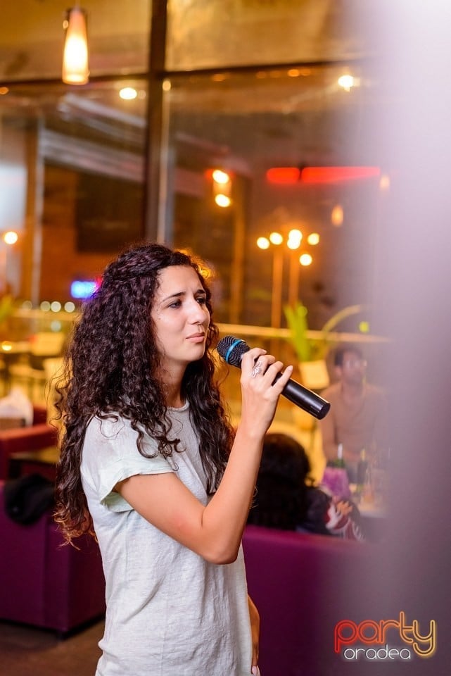 Karaoke Night, 