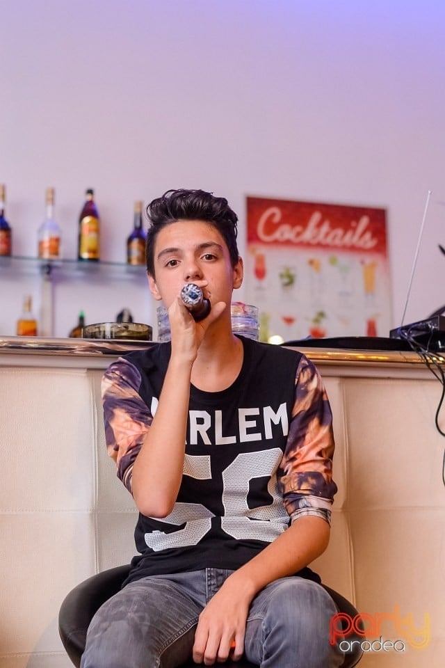 Karaoke Night, 