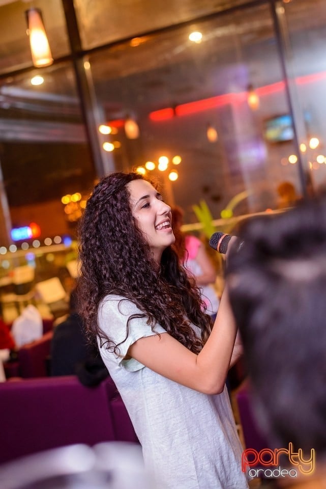 Karaoke Night, 