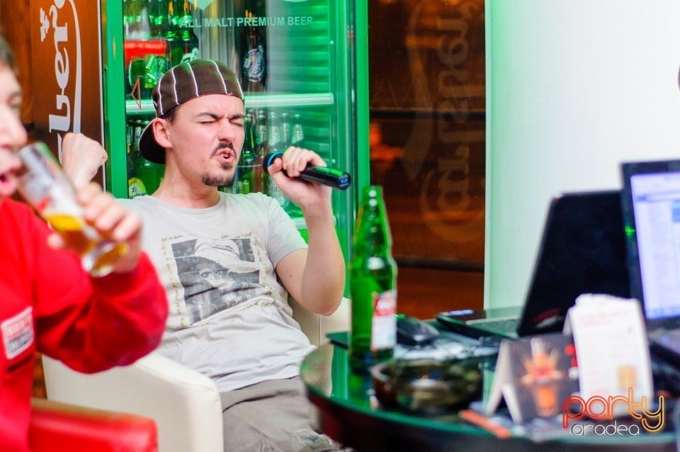 Karaoke Night, 