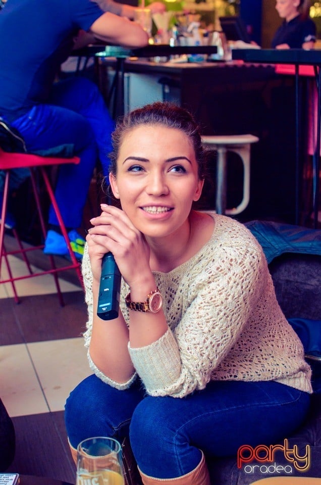 Karaoke Night, Billy Art Club