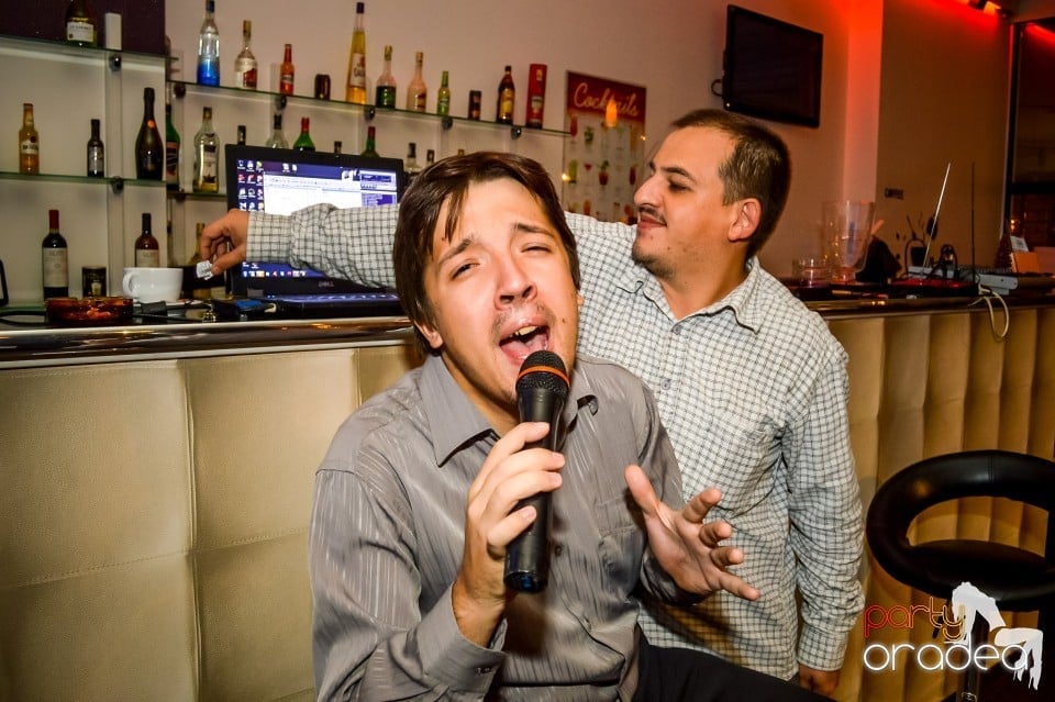 Karaoke night, 