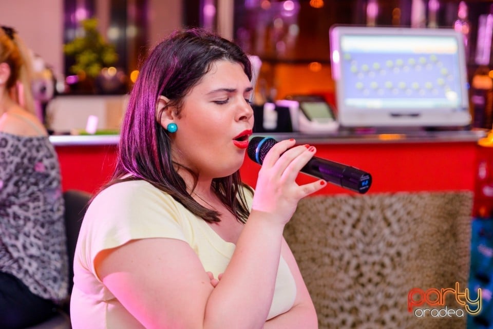 Karaoke Night, 