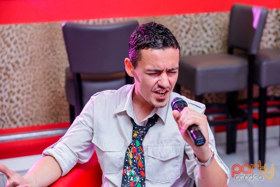 Karaoke Night, 