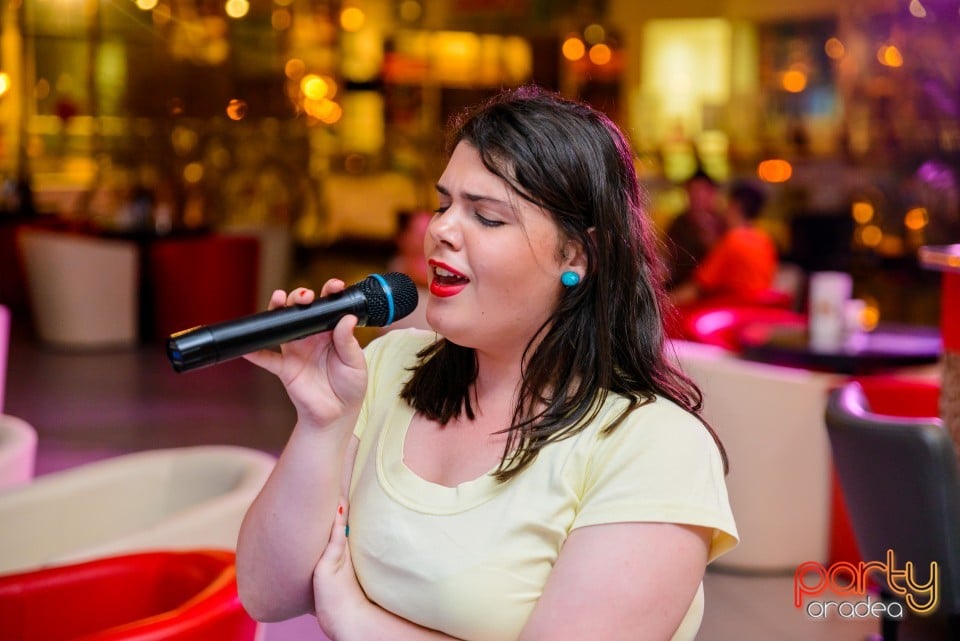Karaoke Night, 