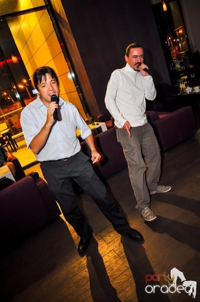 Karaoke night, 