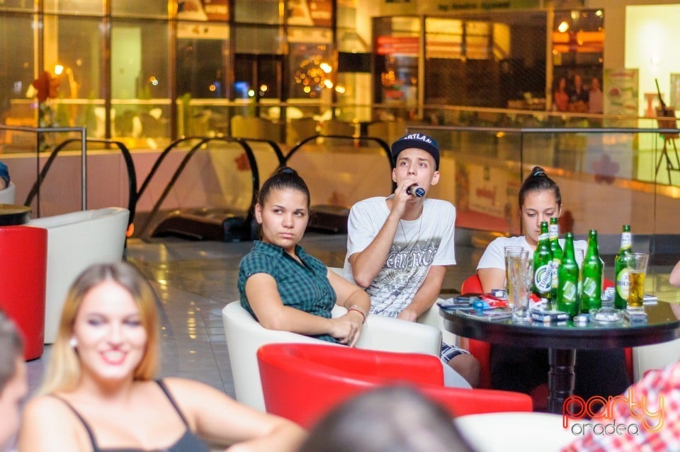 Karaoke Night, 