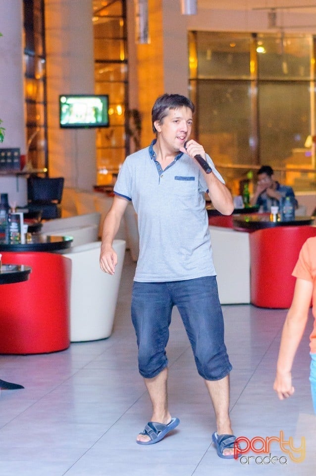 Karaoke Night, 