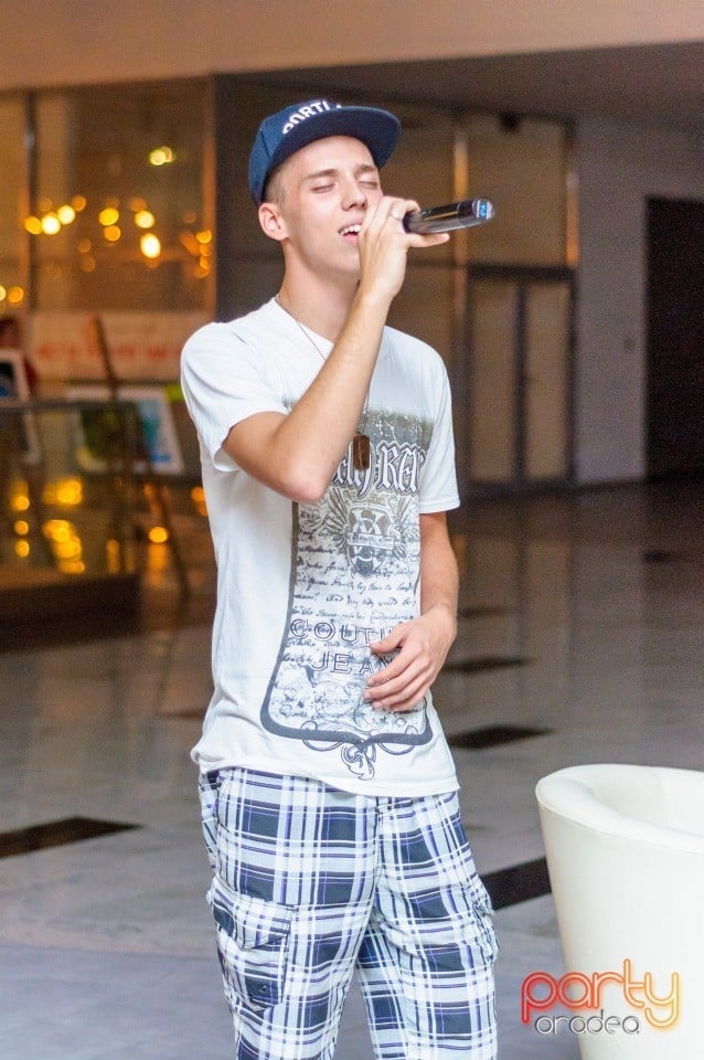 Karaoke Night, 