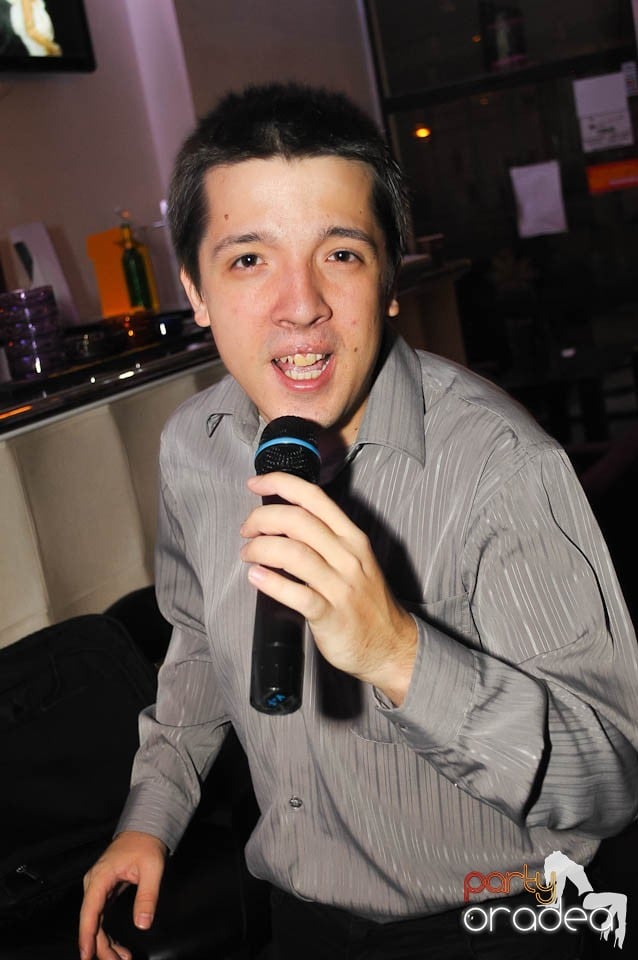 Karaoke Party @ Blondy's Art Café, 