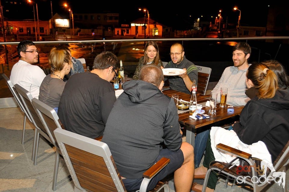 Karaoke Party @ Blondy's Art Café,