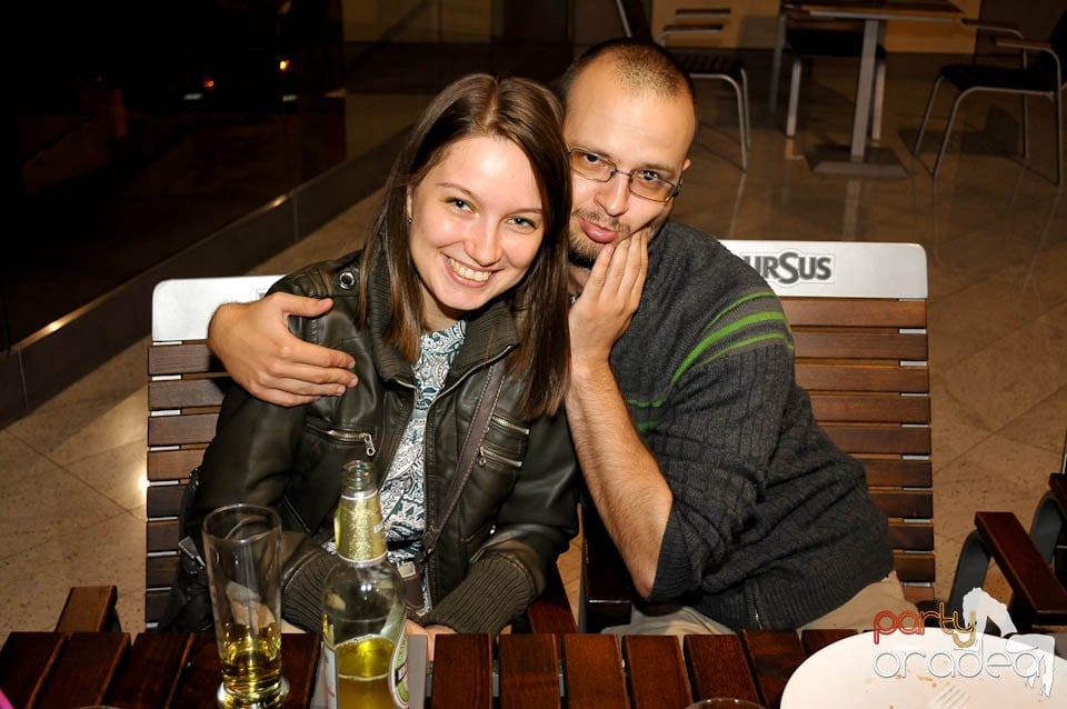 Karaoke Party @ Blondy's Art Café, 