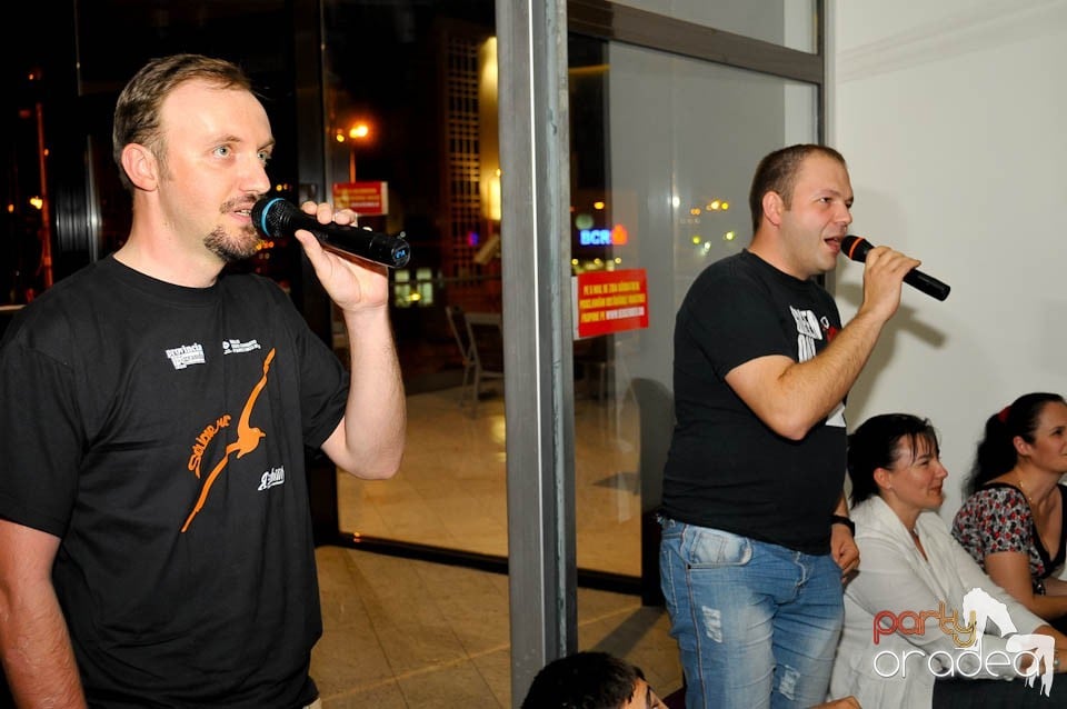 Karaoke Party @ Blondy's Art Café,
